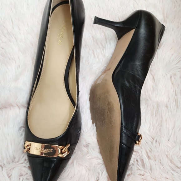 *Gorgeous Coach Heels with Gold Buckle, Barely Worn SZ 9* - Picture 3 of 3